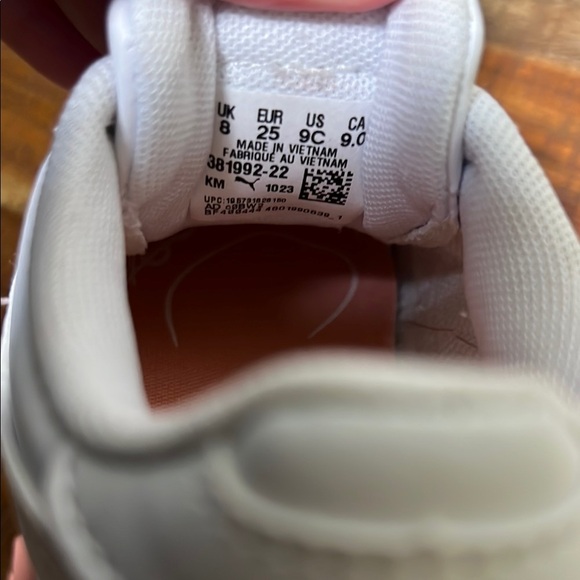 PUMA Kids White and Pink Sneakers, 9C - Picture 8 of 8